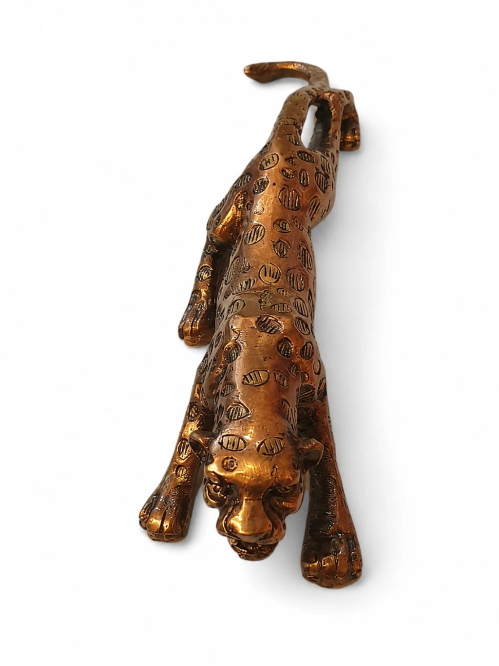 Vastu Tendua (Leopard) — Power, Courage & Protection Statue